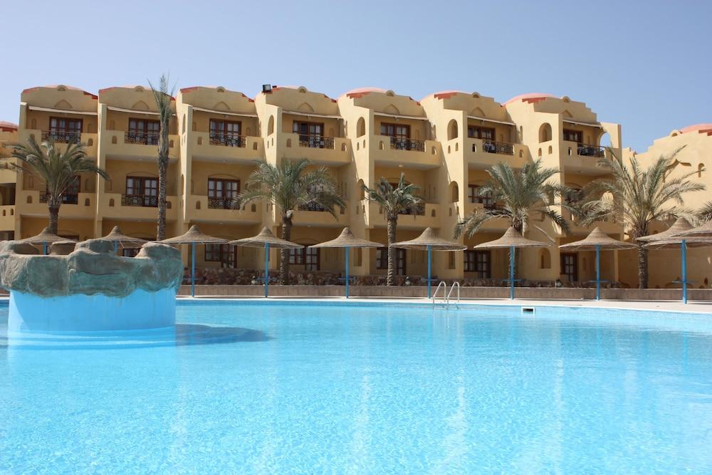 Bliss Marina Beach Resort Marsa Alam ภายนอก รูปภาพ